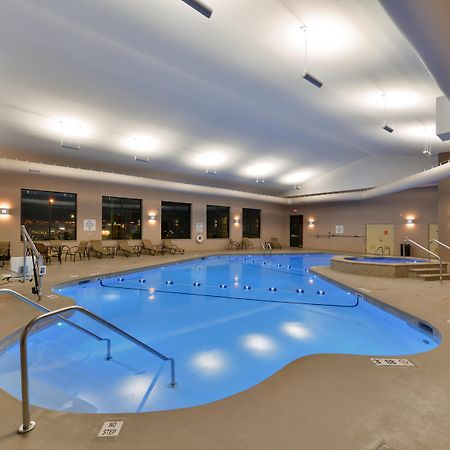 Holiday Inn Express Breezewood By Ihg Eksteriør bilde