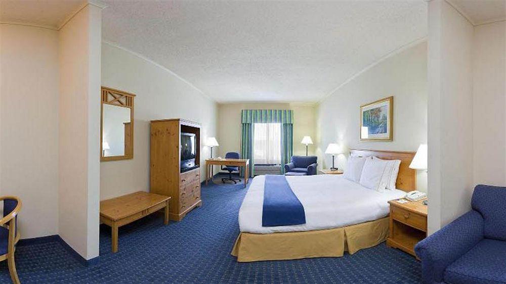 Holiday Inn Express Breezewood By Ihg Eksteriør bilde