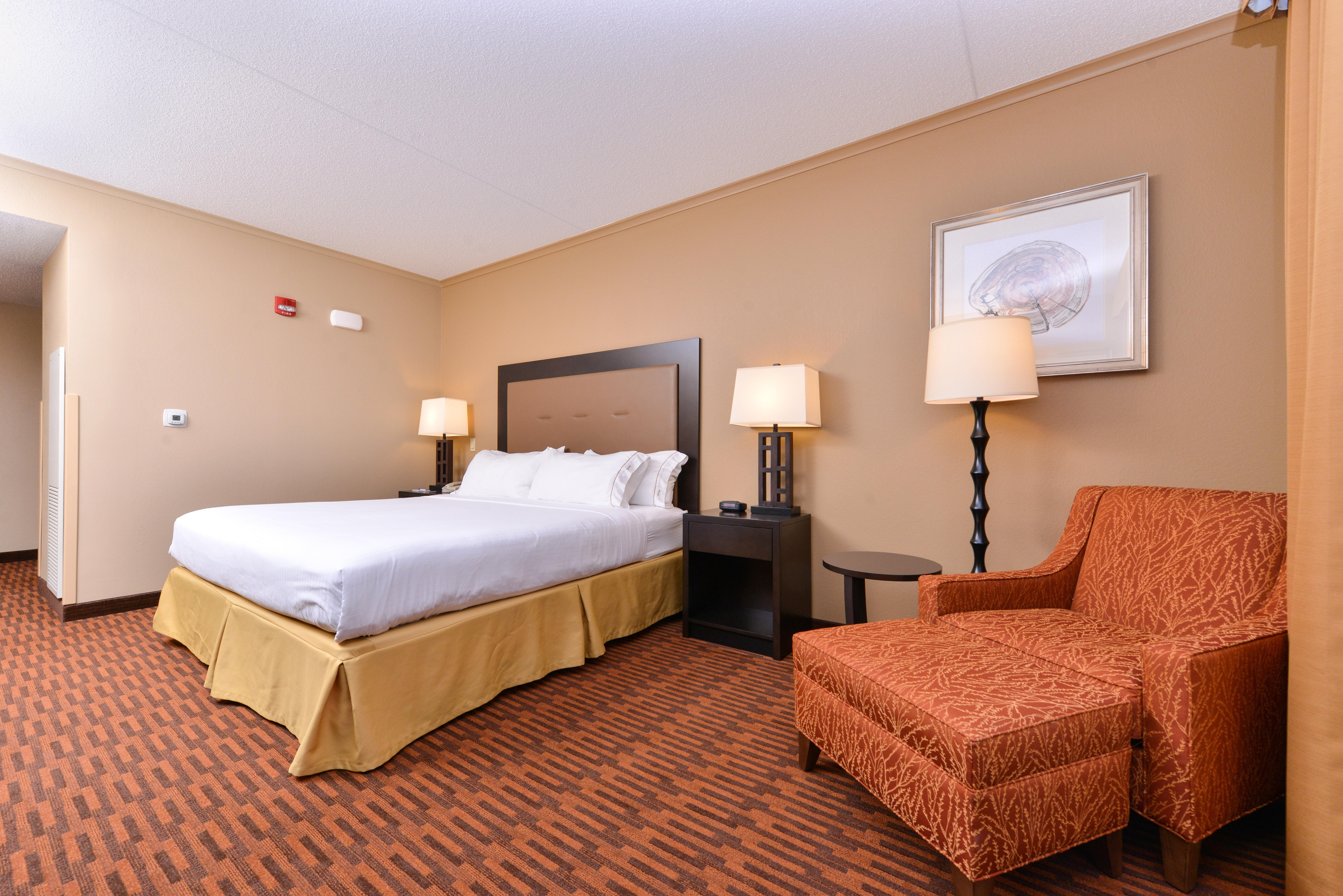 Holiday Inn Express Breezewood By Ihg Eksteriør bilde