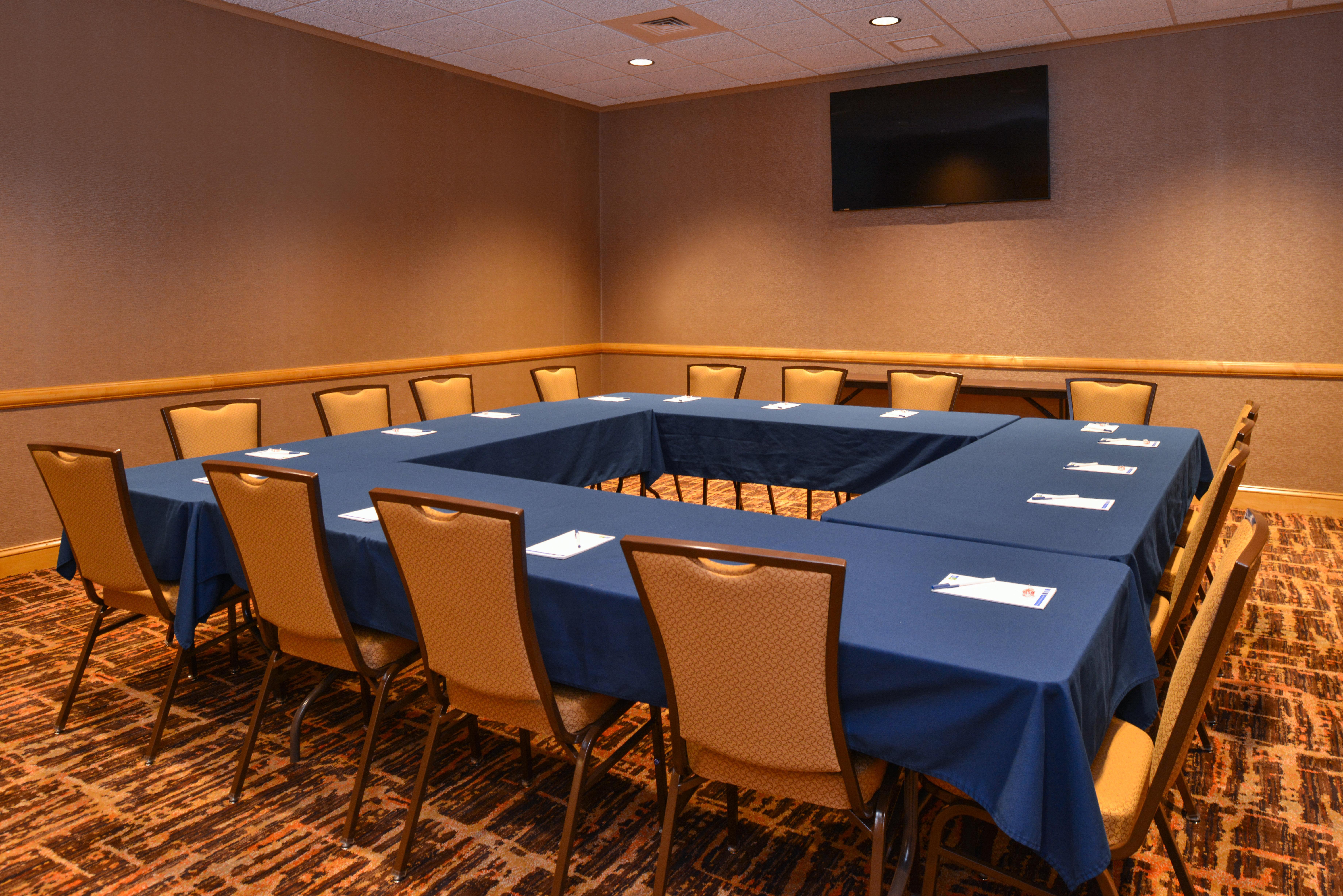 Holiday Inn Express Breezewood By Ihg Eksteriør bilde