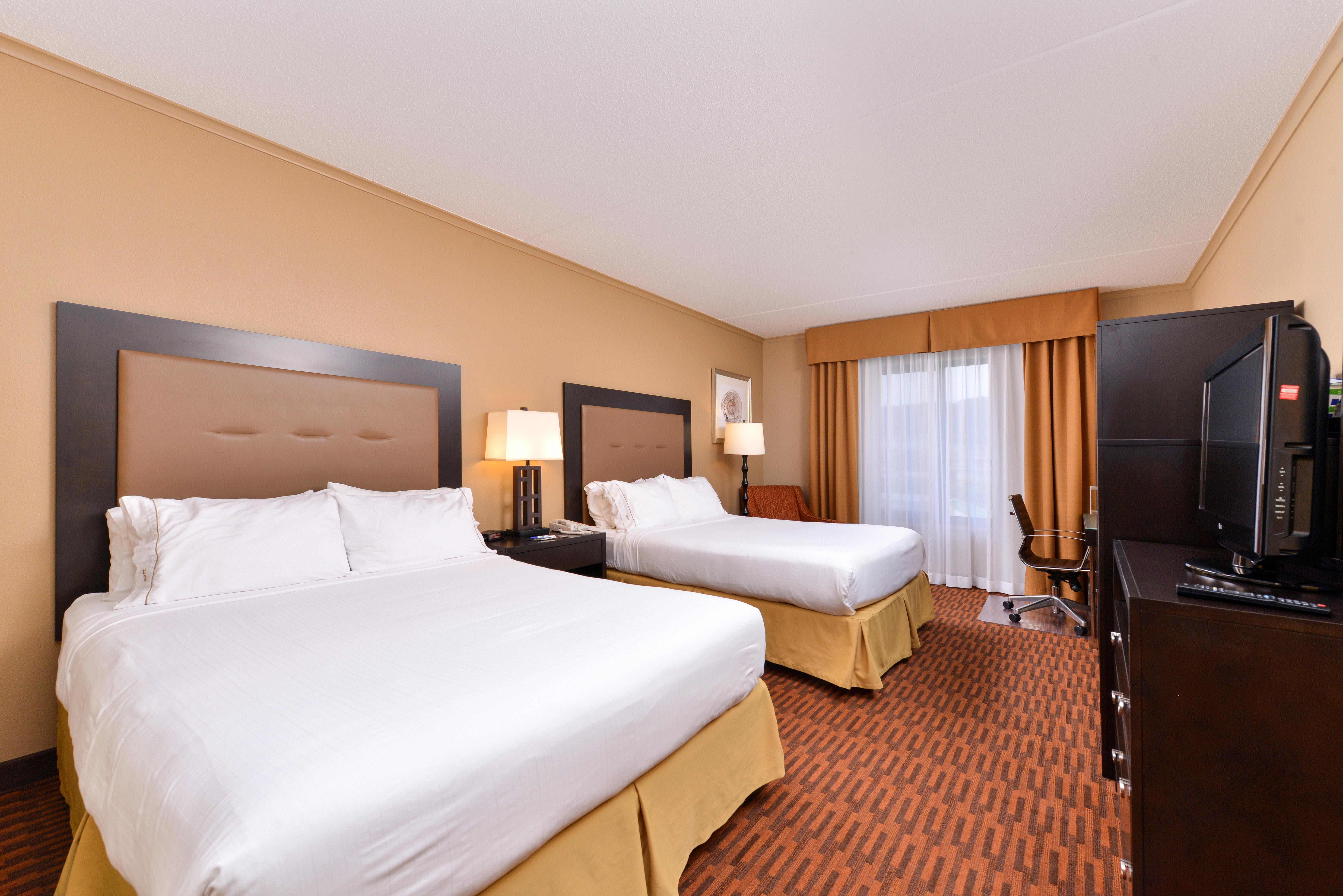 Holiday Inn Express Breezewood By Ihg Eksteriør bilde
