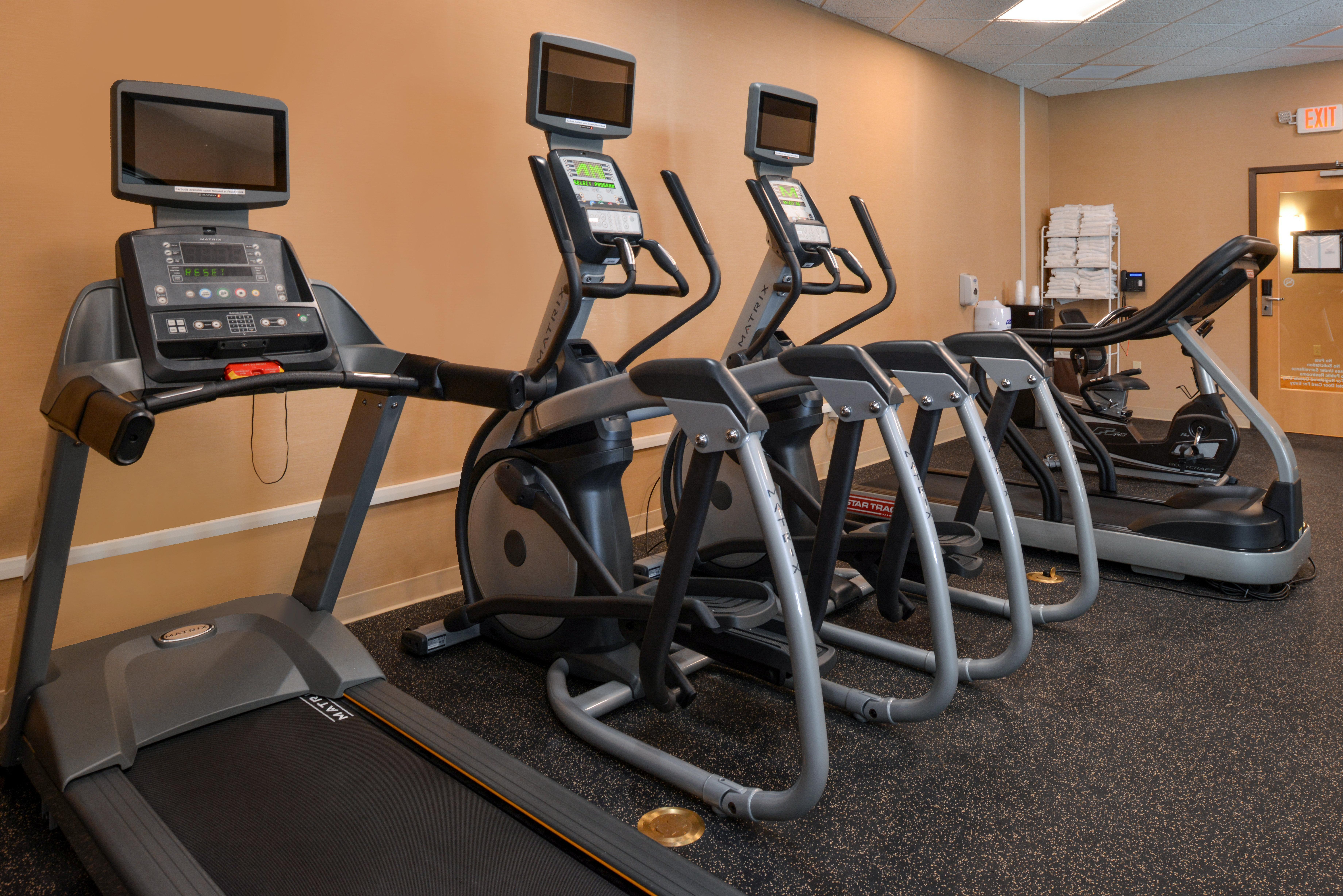 Holiday Inn Express Breezewood By Ihg Eksteriør bilde
