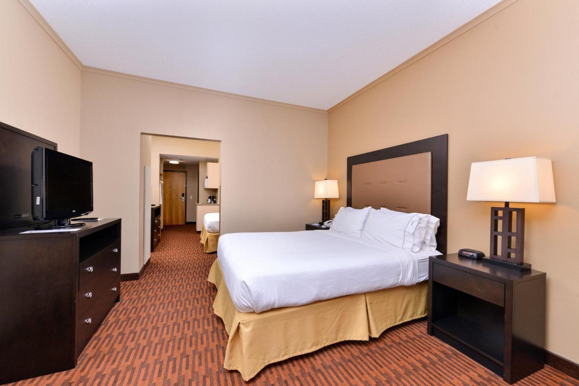 Holiday Inn Express Breezewood By Ihg Eksteriør bilde